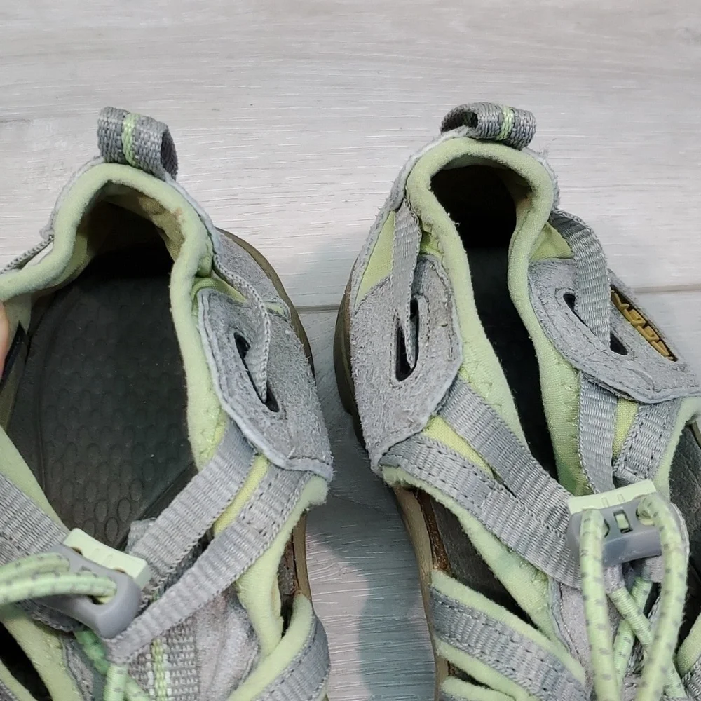 Keen Youth Kids Girls Outdoor Hiking Sandals Shoes sz 3